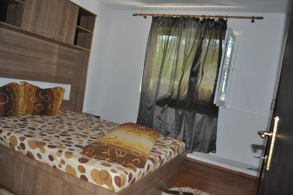 Double Room,661680828:JPEG